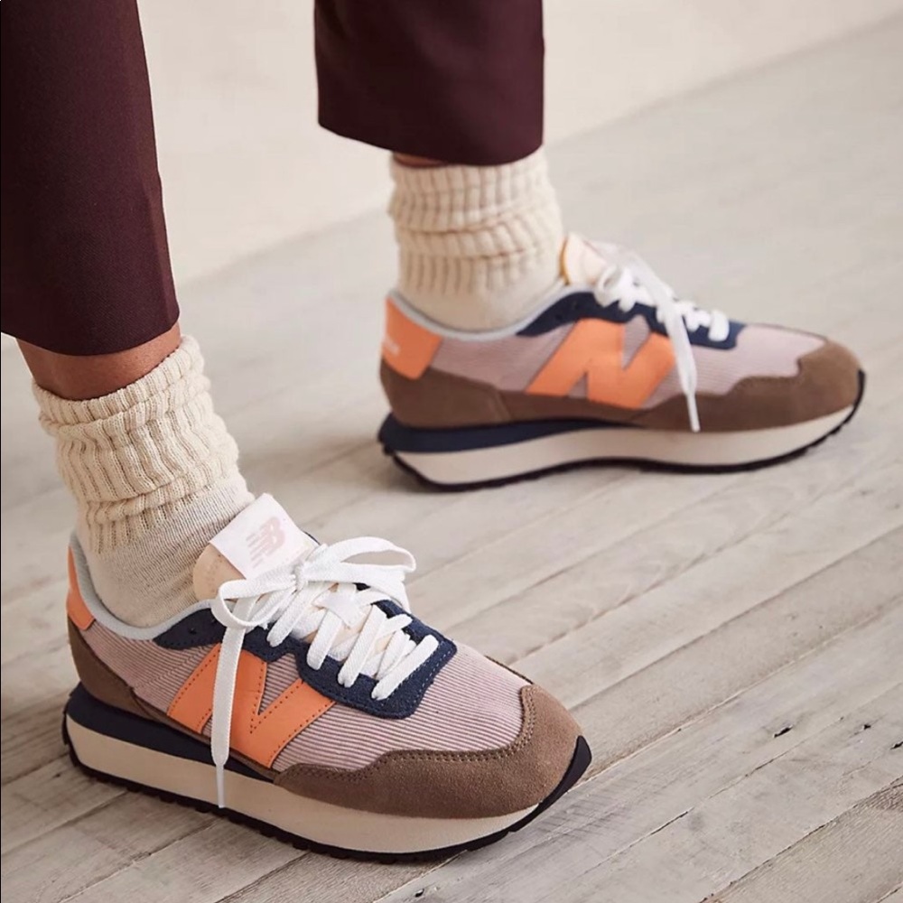 New Balance 237 sneakers